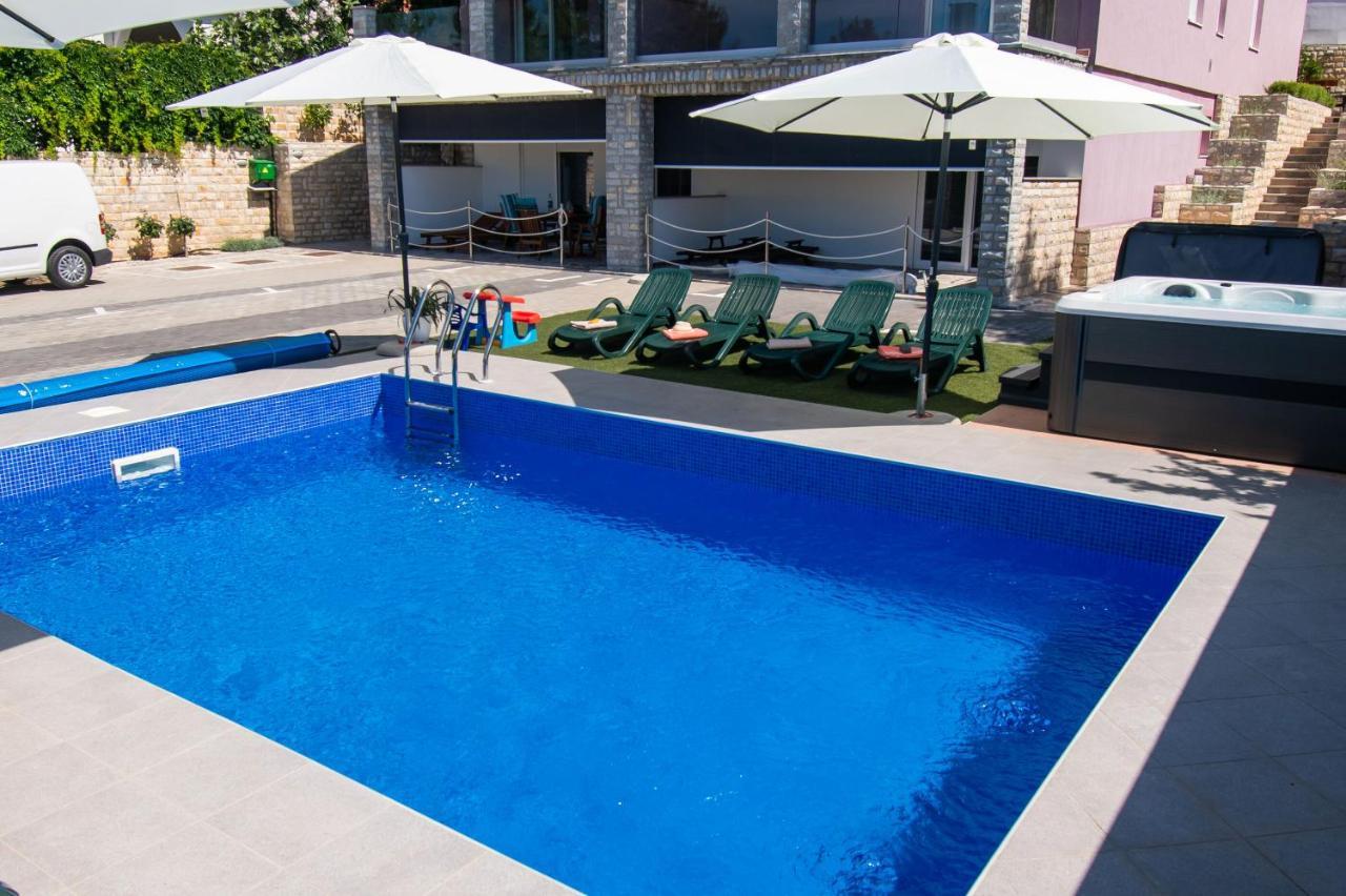 Apartments Villa As Езера Экстерьер фото